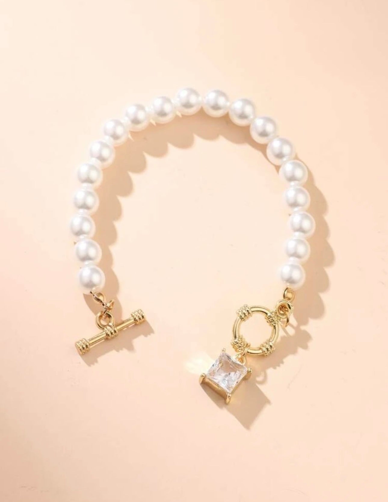 Pearl Beaded Braclet With Gold Diamanté Lock