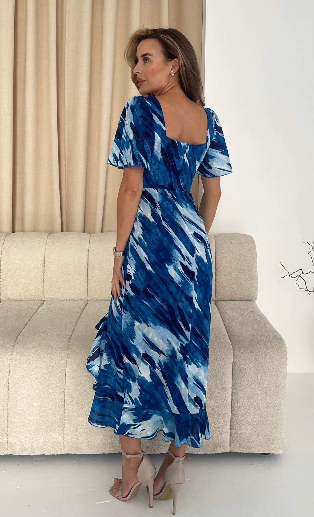 Heidi Blue Abstract Burnout Ruched Midi Dress (size 10)