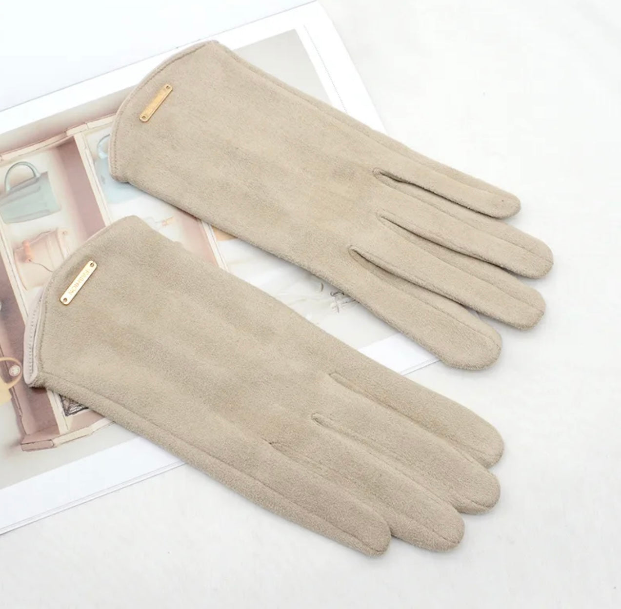 Cream Gloves