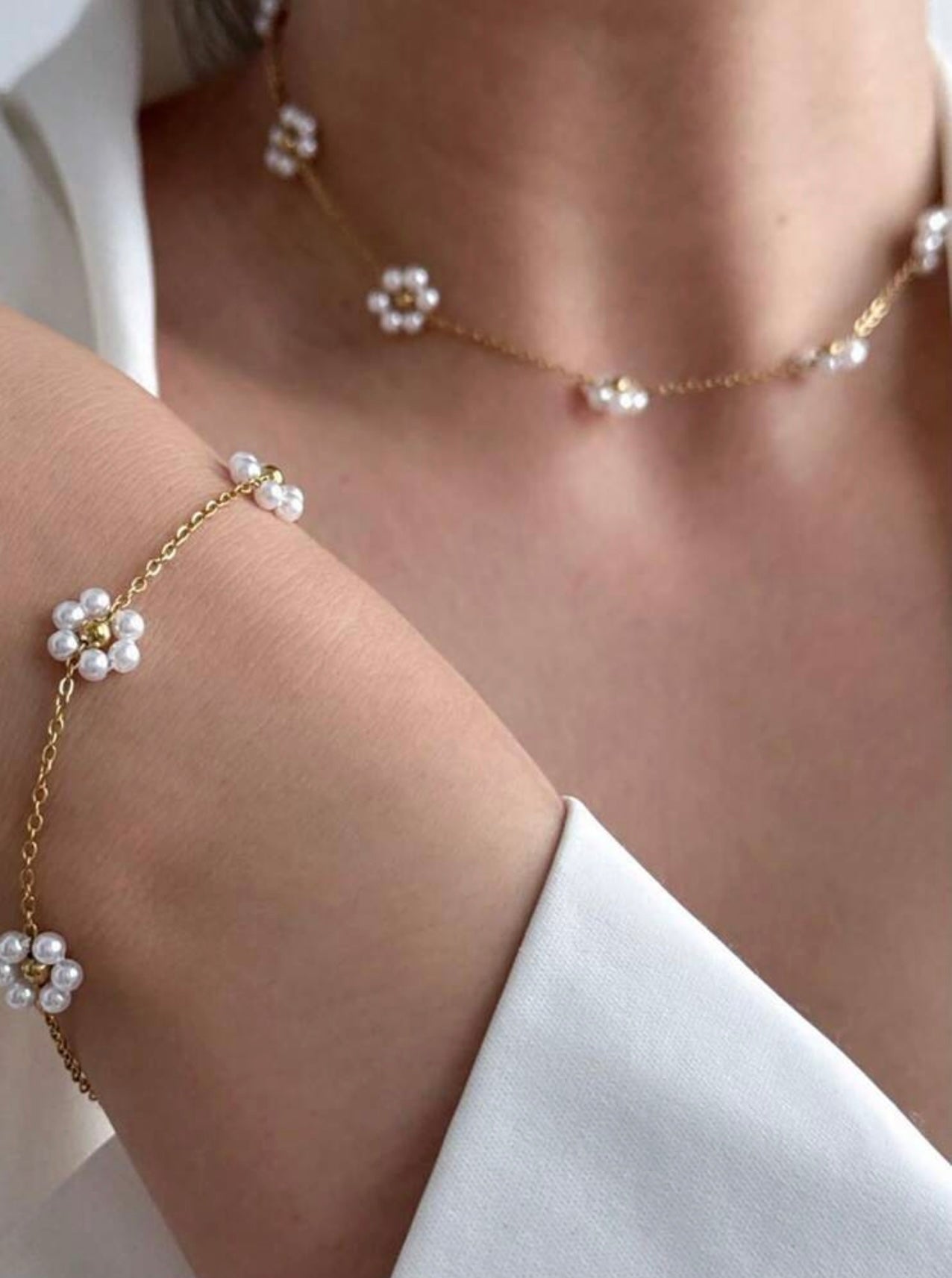 2 Piece Daisy Pearl Necklace & Bracelet