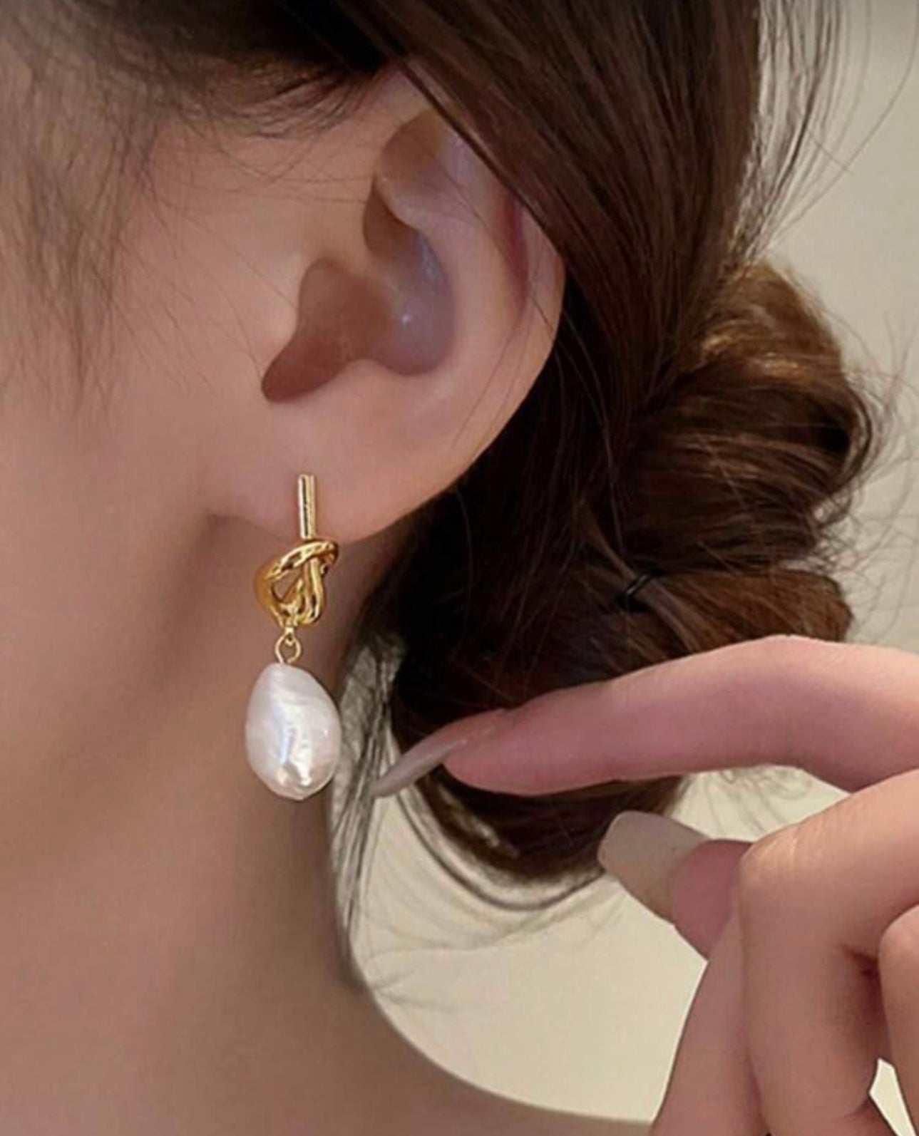 Gold Twist Pearl Drop Earrings