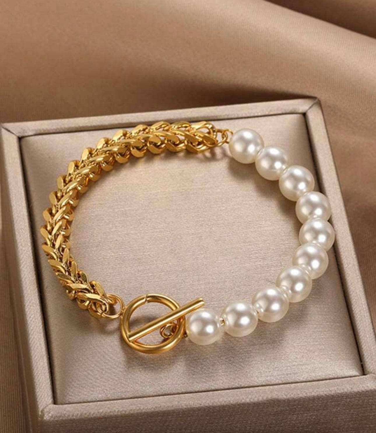 Gold & Pearl Chain Bracelet