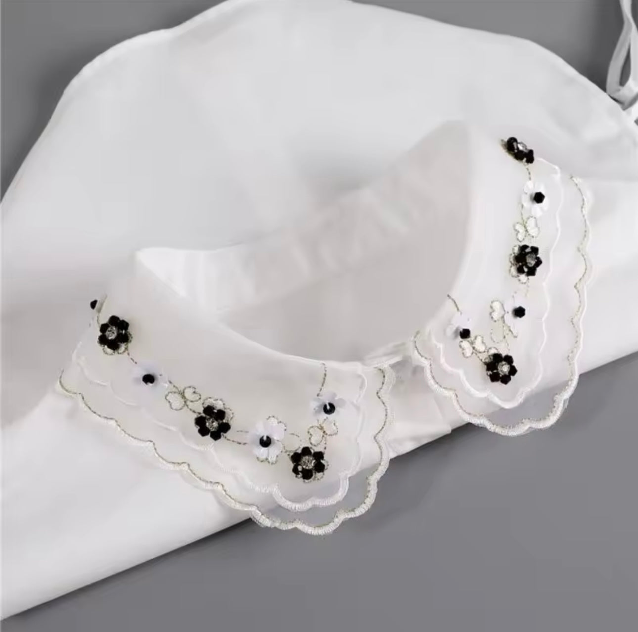 #34 Floral Embroidered False Collar