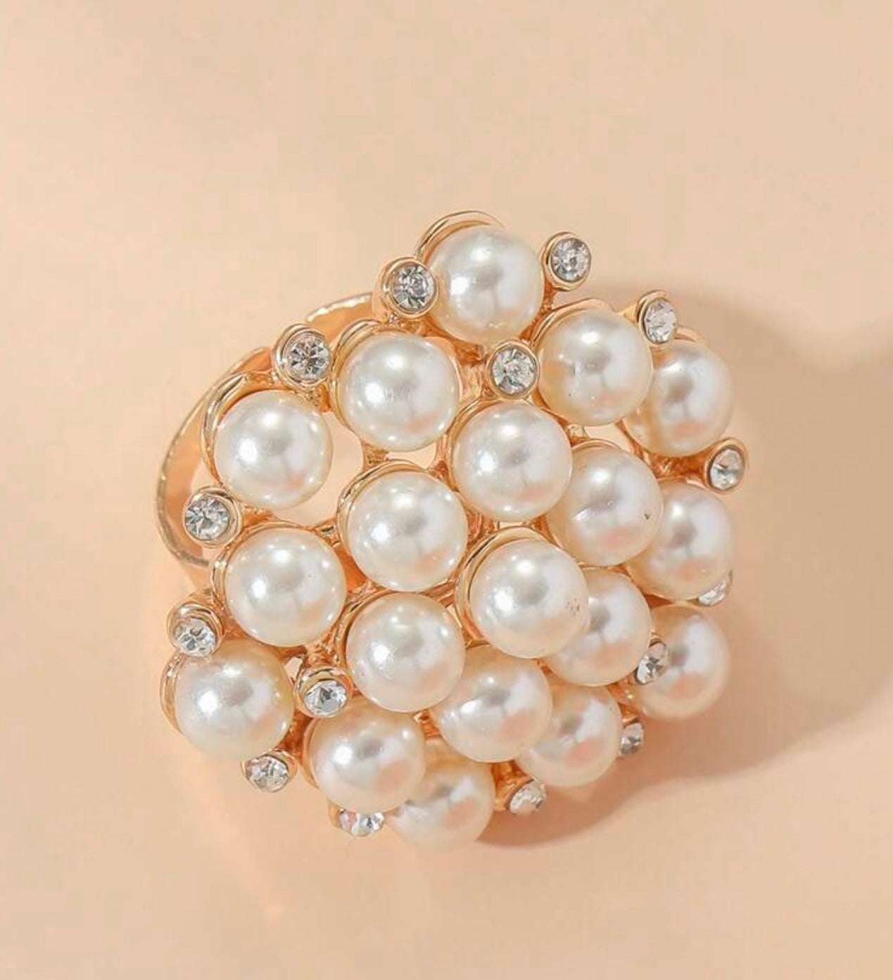 Oversized Pearl Cluster Ring