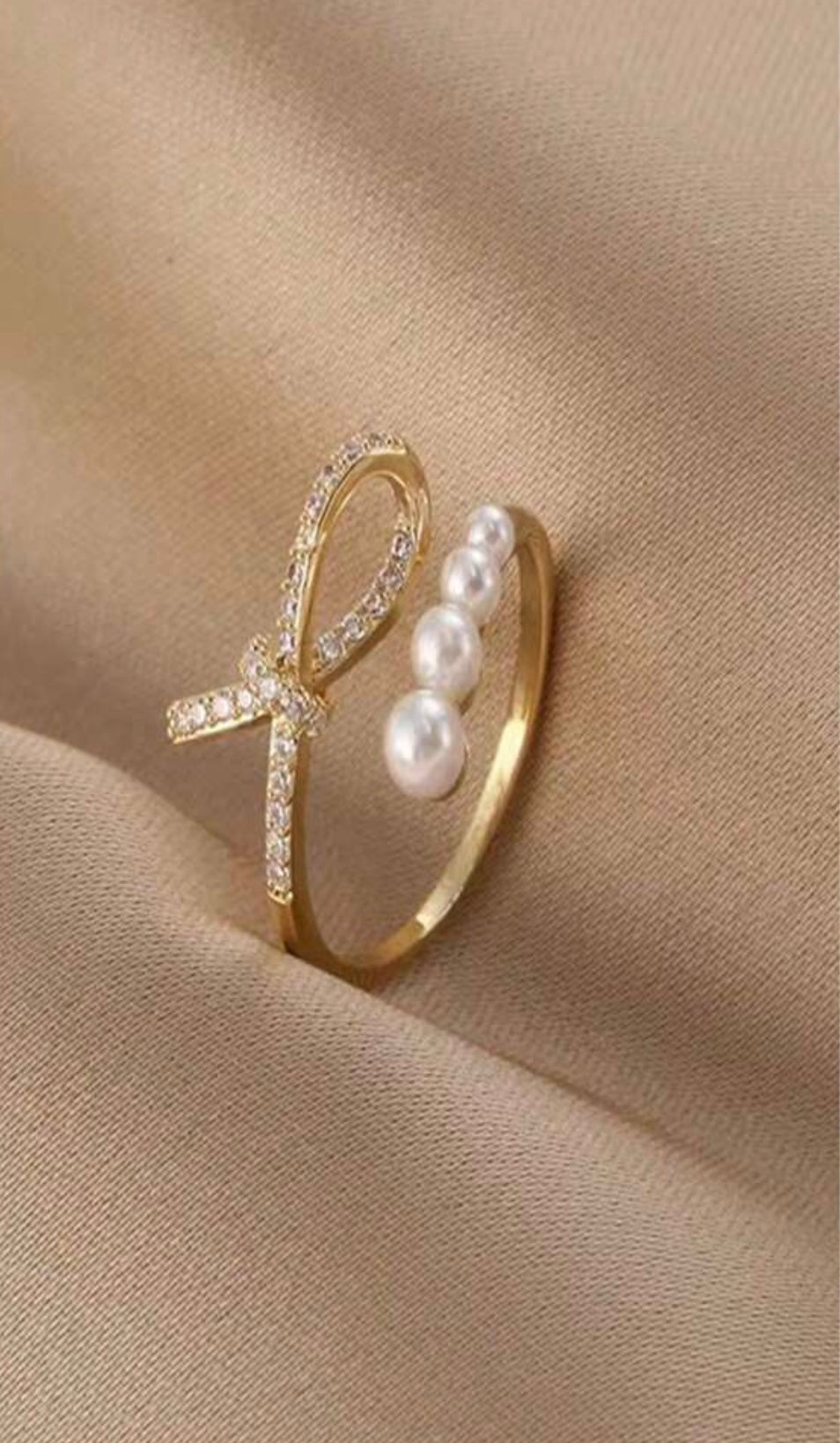 Pearl Bow Ring Gold
