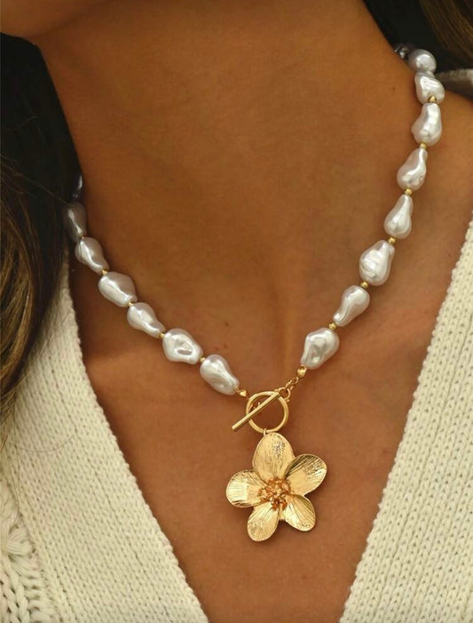 Pearl & Gold Floral Necklace
