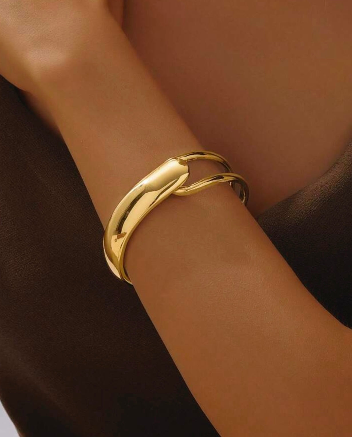 Gold Crossover Bracelet