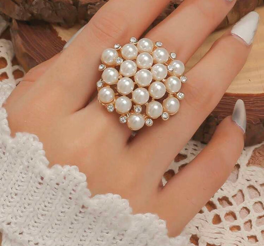 Oversized Pearl Cluster Ring