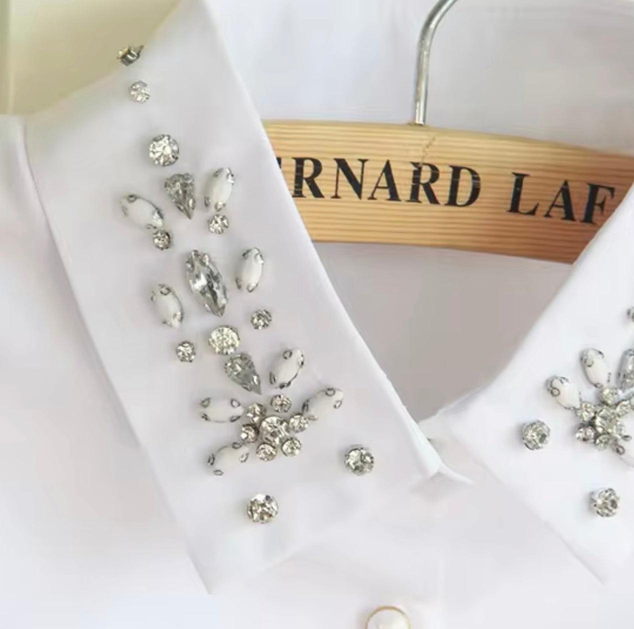 #6 White Pearl Jewel Embellished Collar