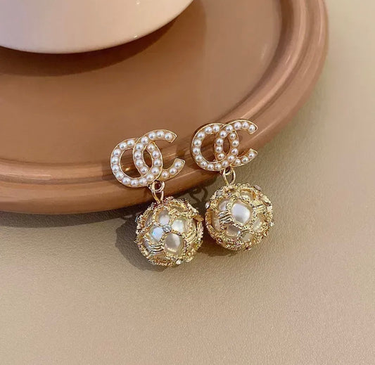 Darla Pearl & Gold Discoball Earrings
