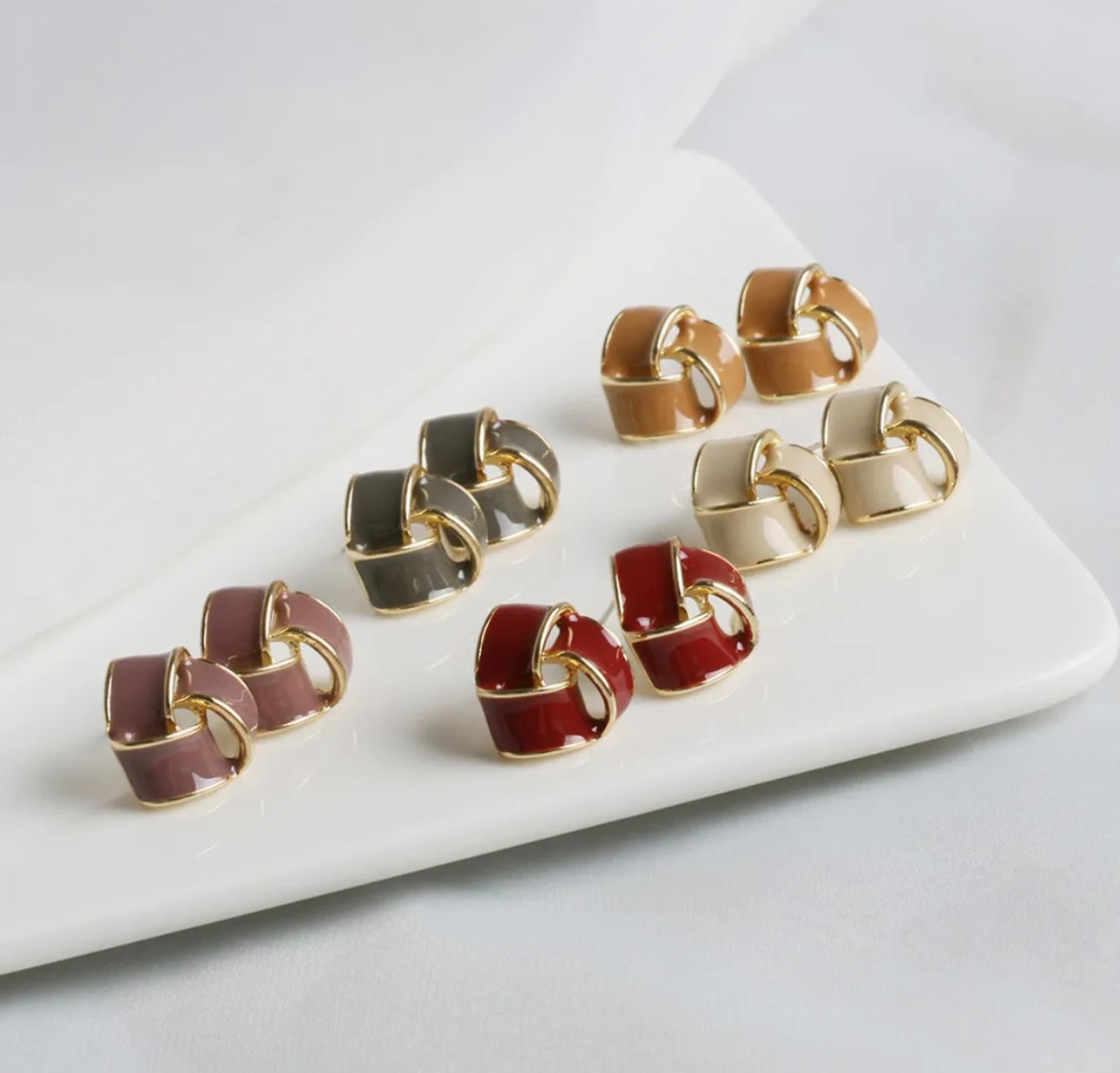 Cream & Gold Swirl Studs