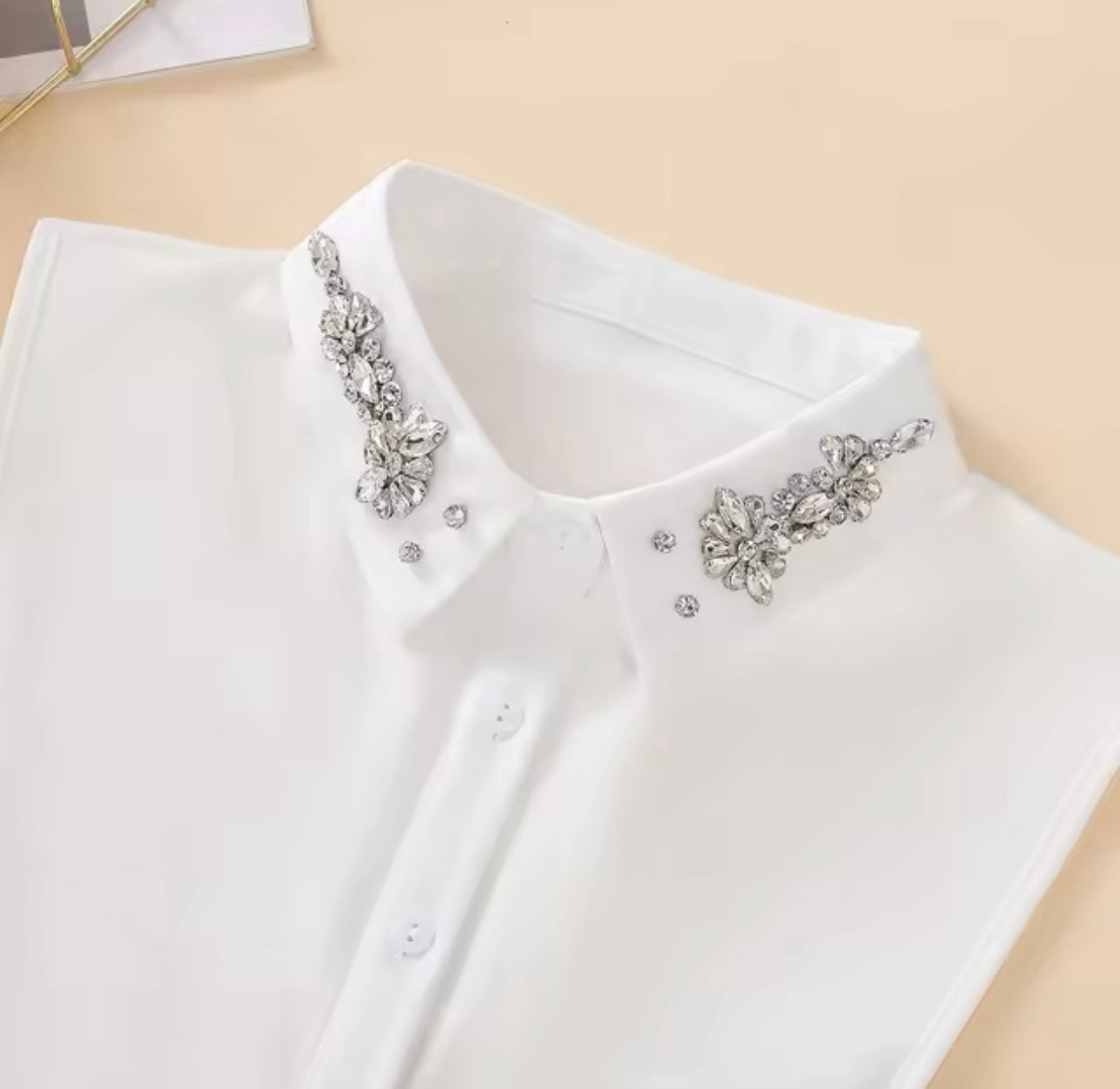 #4 White Jewel Embellished Collar