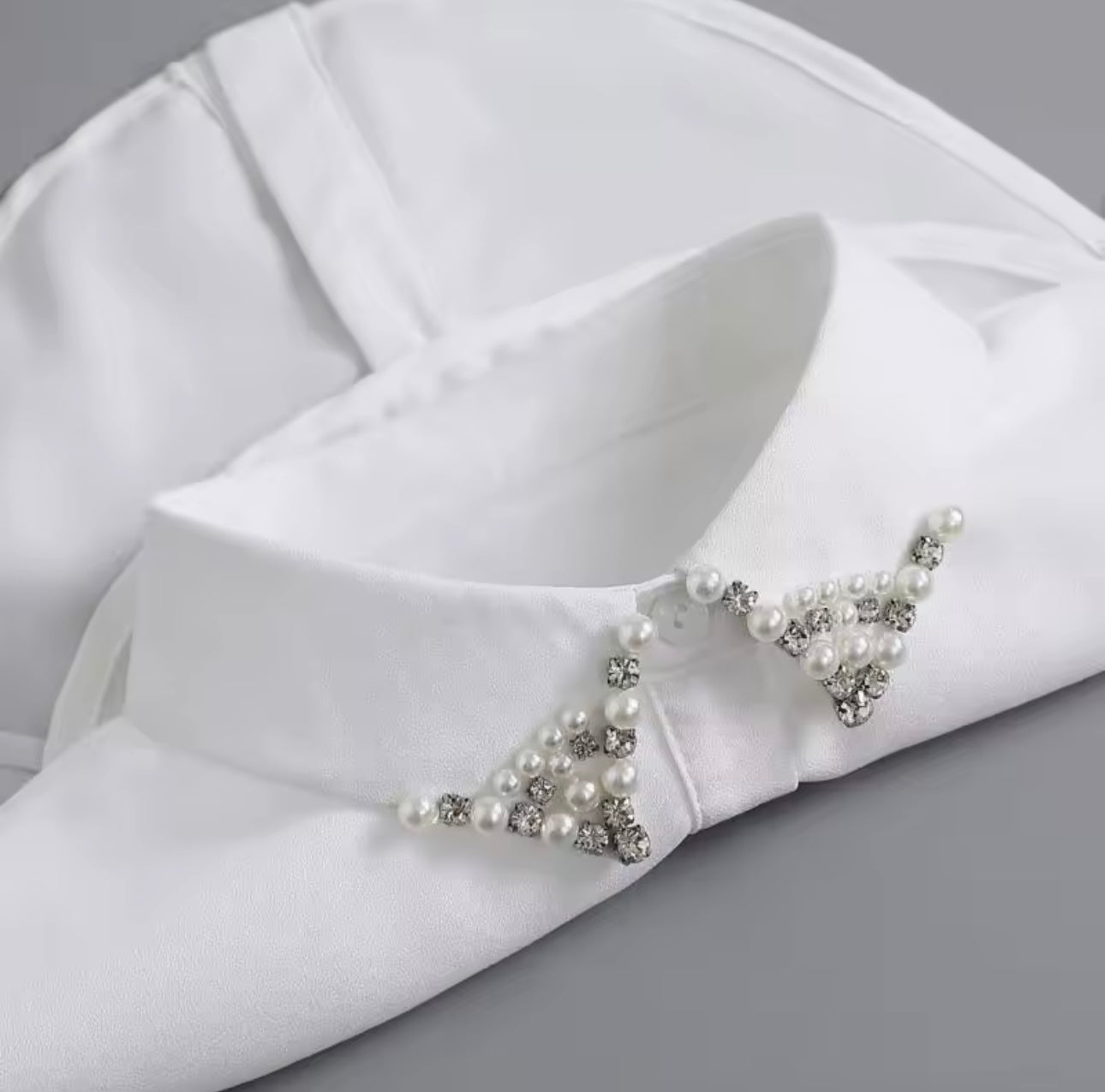 #35 Pearl & Diamanté Embellished False Collar