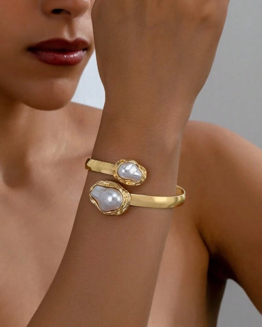 Pearl Gold Bracelet