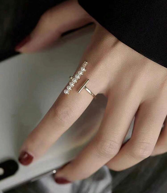 Pearl & Diamanté T-Bar Ring