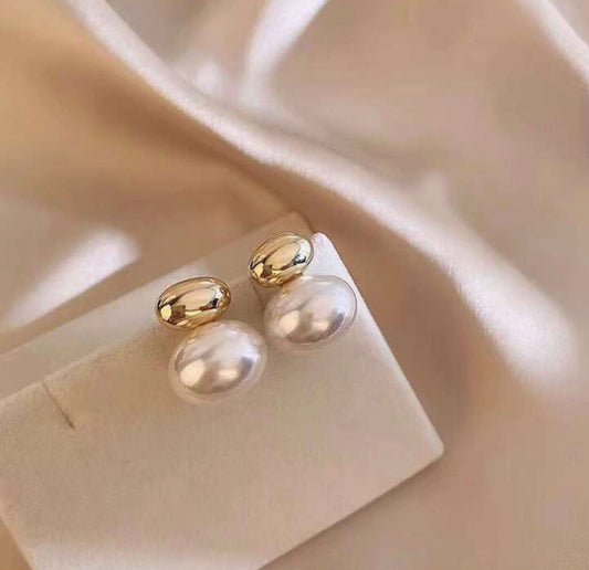 Lily Gold Mother Of Pearl Earrings