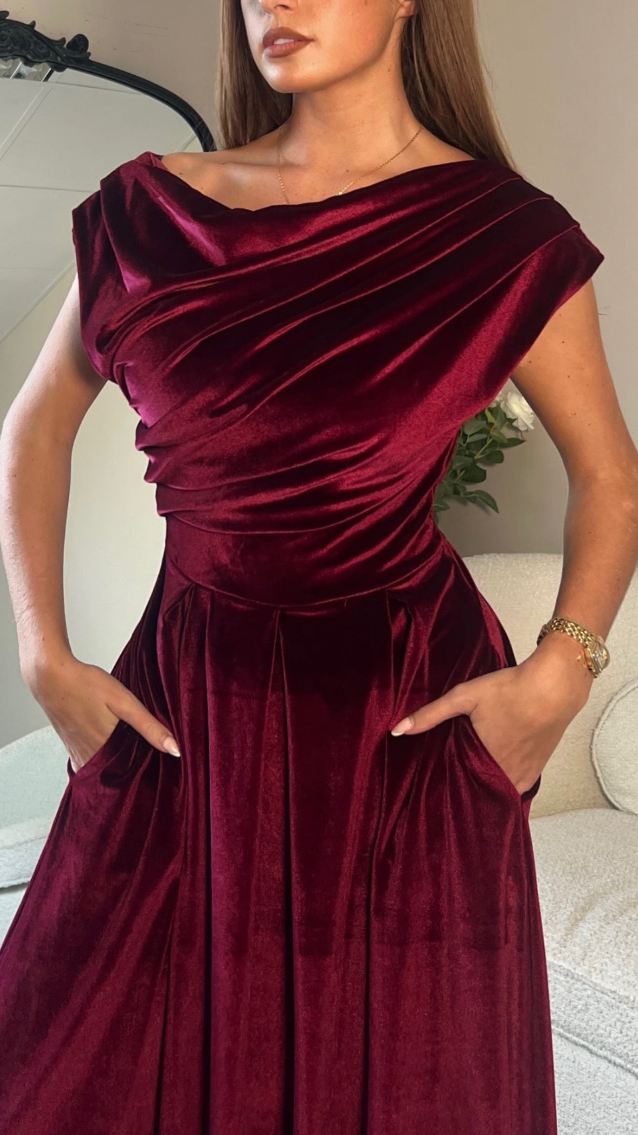 Betty Velvet Burgundy Midi Dress
