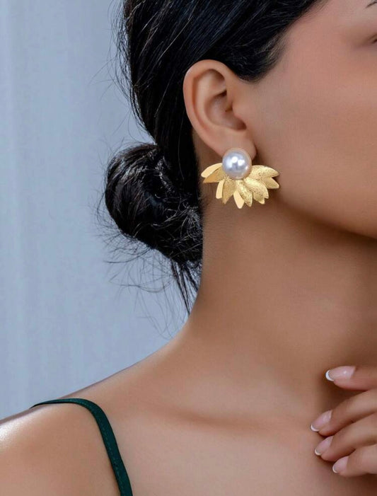 Gold & Pearl Flower Earrings
